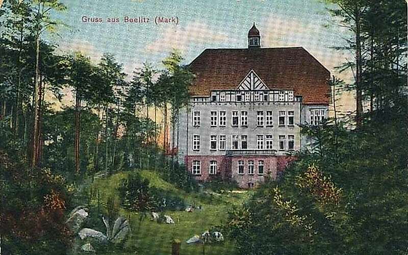



        
            Postkarte Alpenhaus und Park um 1907,
        
    

        Foto: Tourismusverband Fläming e.V./Kein Urheber bekannt
    