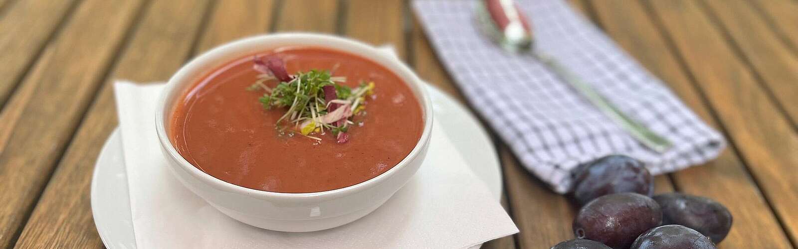 Pflaumensuppe nach Landhaus-Art,
            
        
                Foto: Landhaus Alte Schmiede/Melanie Ribatzke