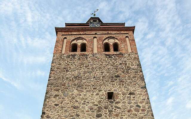 Luckenwalde Marktturm Froschperspektive