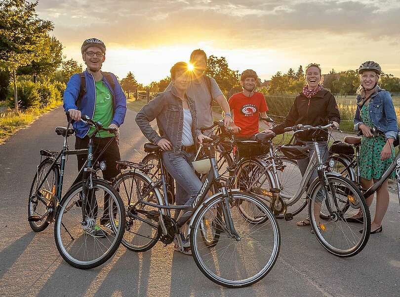 Gruppe Radfahrer auf der Flaeming-Skate