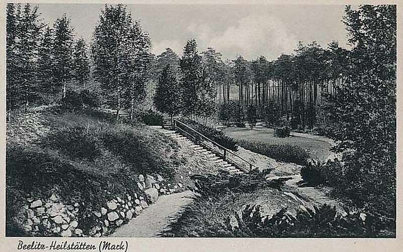 



        
            Postkarte historische Parkgestaltung Beelitz-Heilstätten,
        
    

        Foto: Tourismusverband Fläming e.V./Kein Urheber bekannt
    