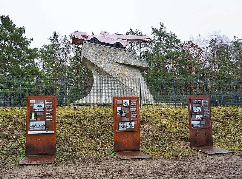 Infostelen am Checkpoint Bravo, Dreilinden