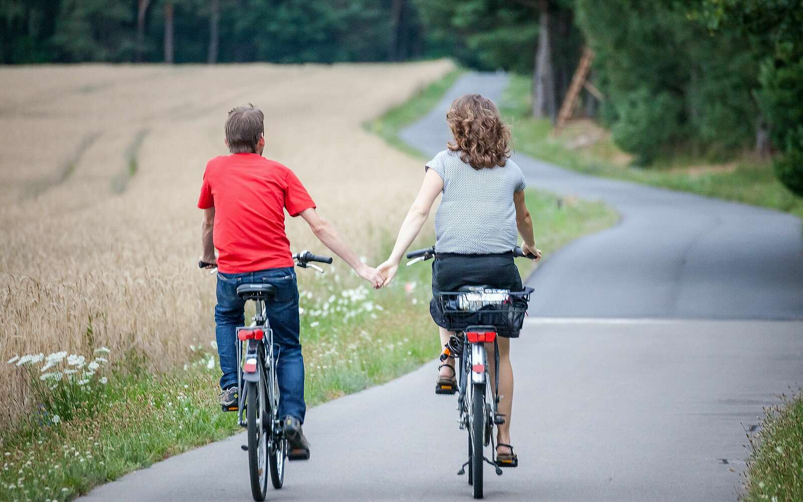 Radfahrer fahren davon