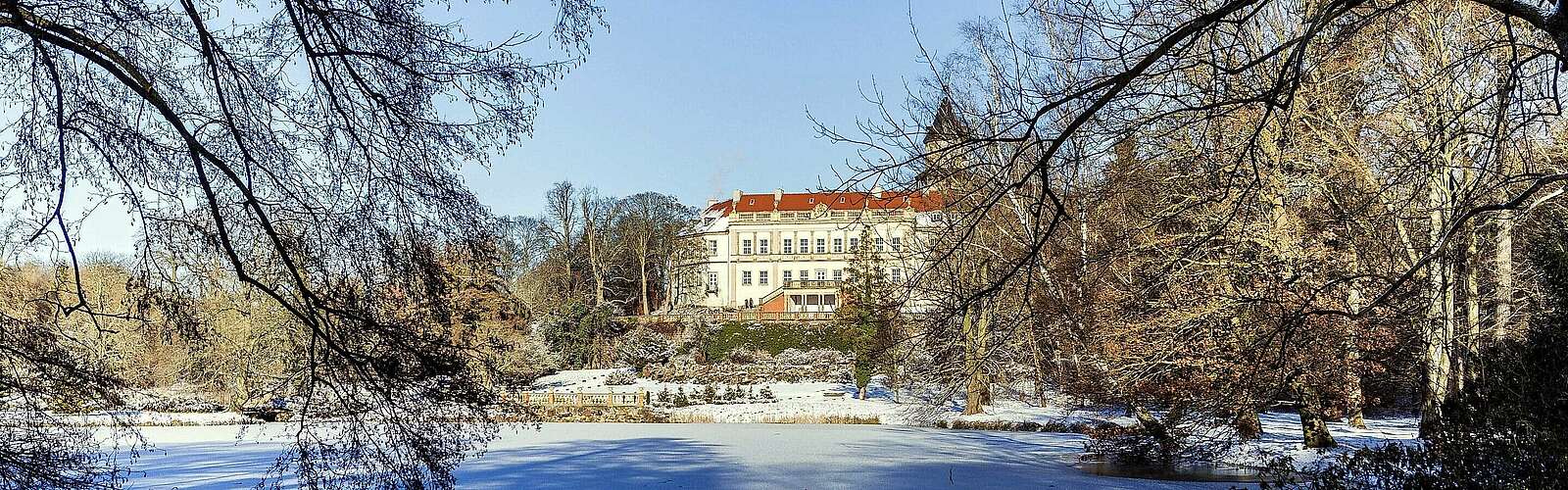 Schloss Wiesenburg im Winter,
            
        
                Foto: TMB Tourismus-Marketing Brandenburg GmbH/Steffen Lehmann